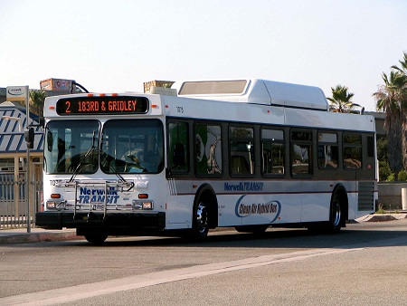 Norwalk_Transit_System_7075